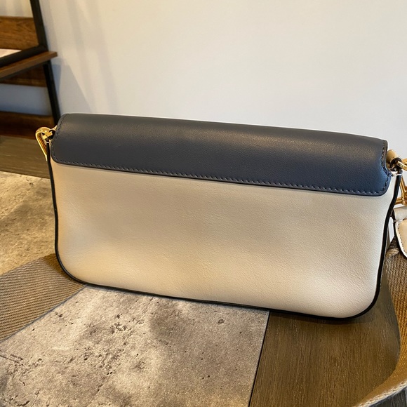 Fendi Vitello Grace FF 1974 Baguette Camelia - Picture 4 of 6